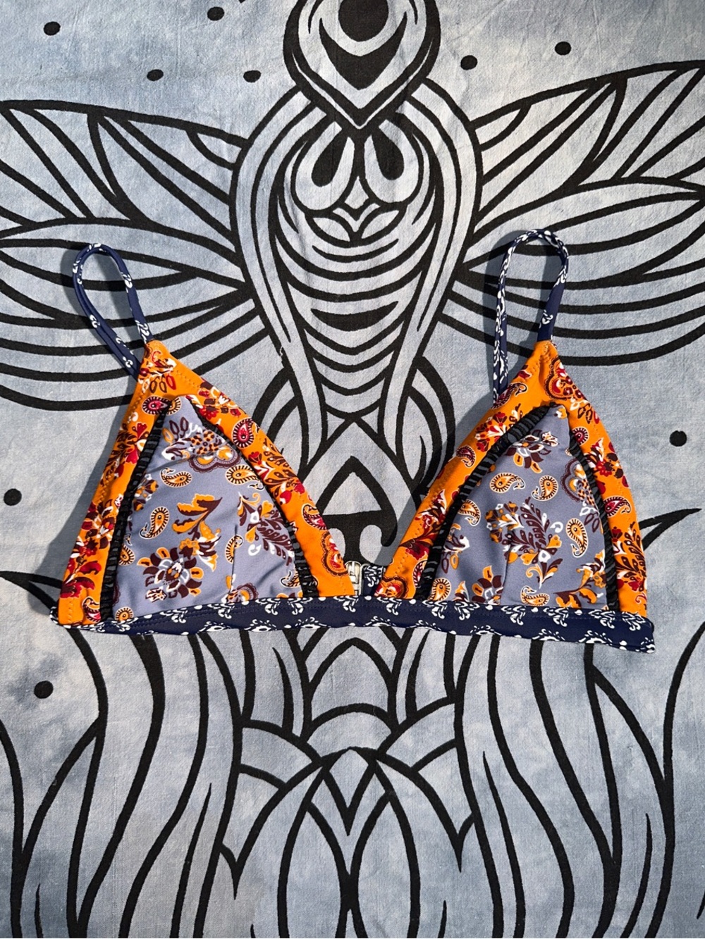 Cupshe Swimsuit Triangle Bikini Swim Top Paidley orange blue white brown Small